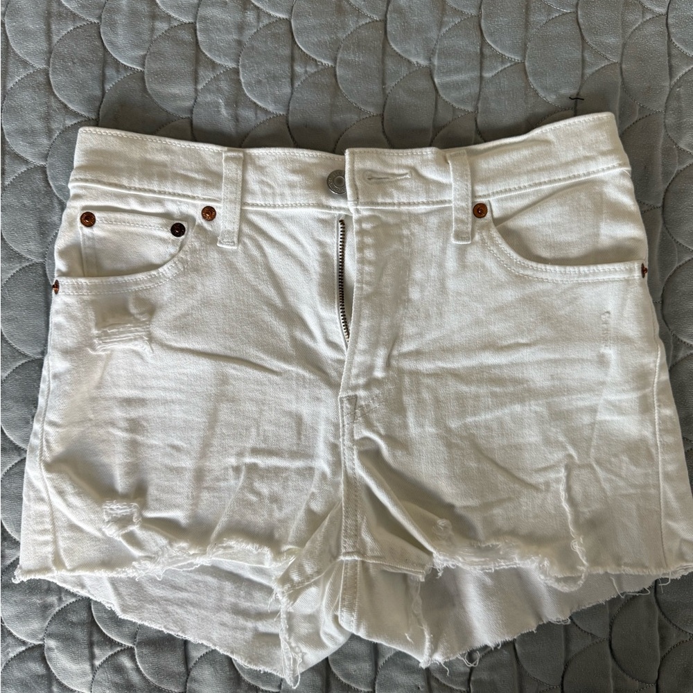 Levi’s White Women's Shorts